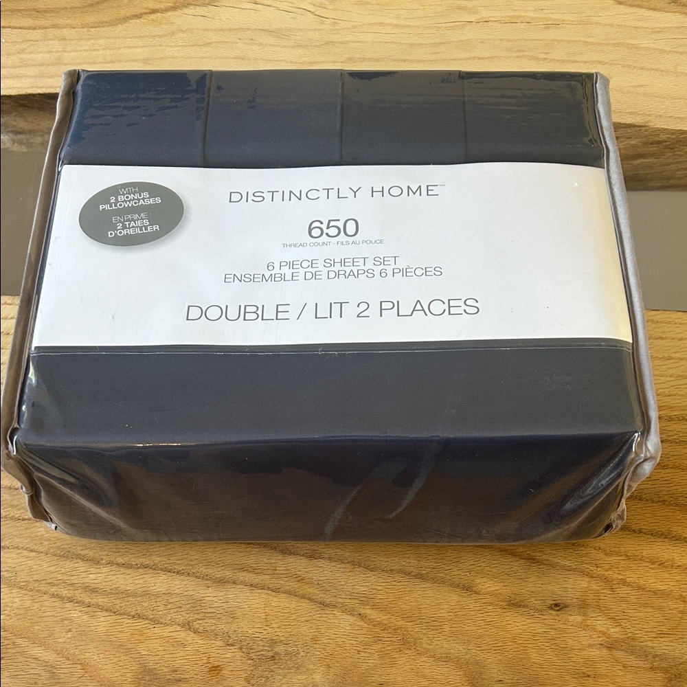 Distinctly Home 6-Piece Double Sheet Set in Navy 650 Thread count